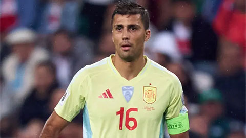 Barcelona Submit Third Bid Worth €70M Plus Add-ons for Man City's Rodri